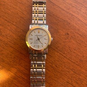 Burberry watch in good condition.